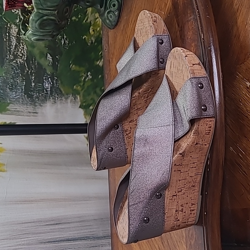 New! Montego Bay Club Womens 9.5 sparkly silver platform cork wedge sandals